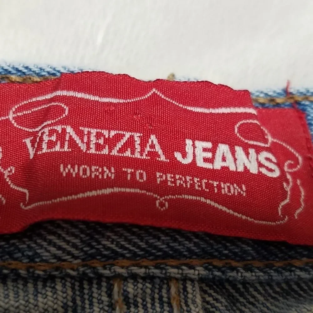 VINTAGE Venezia Light Wash Ultra High Rise Jeans